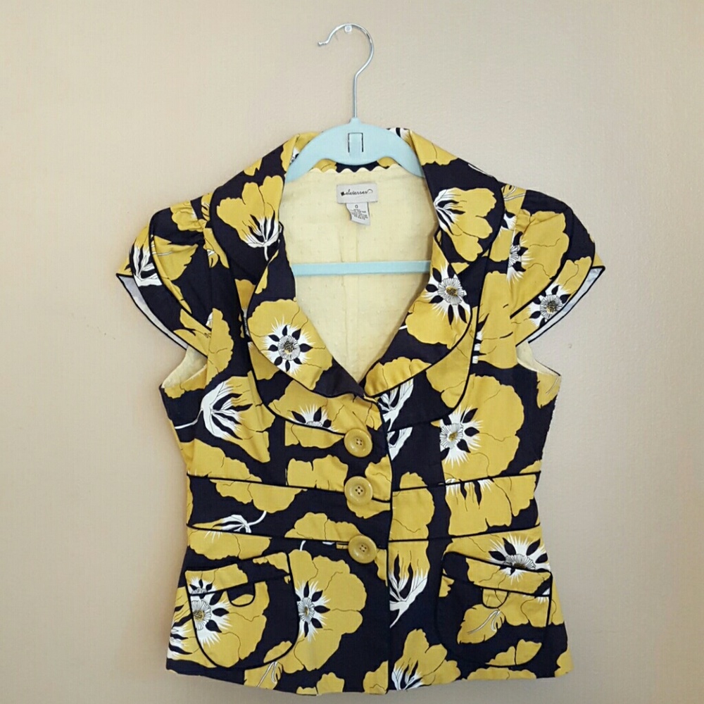 Sleeveless Floral Blazer Jacket - Yellow Floral